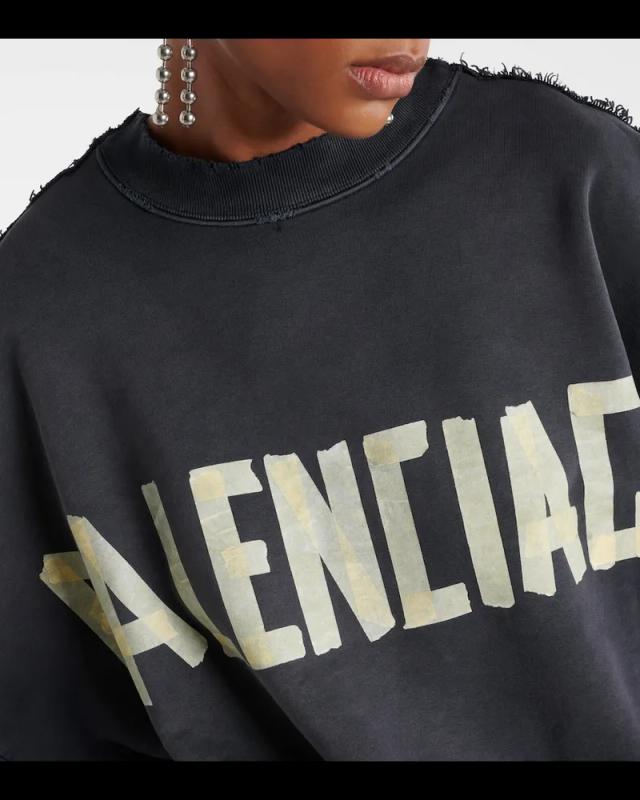 Black balenciaga sweater sales