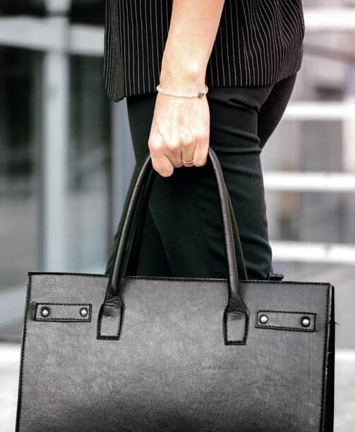 Businessfrauen: Diese 6 Teile sollten in Ihrem Kleiderschrank sein