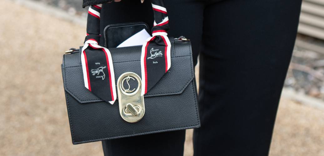 Größenratgeber Christian Louboutin Taschen