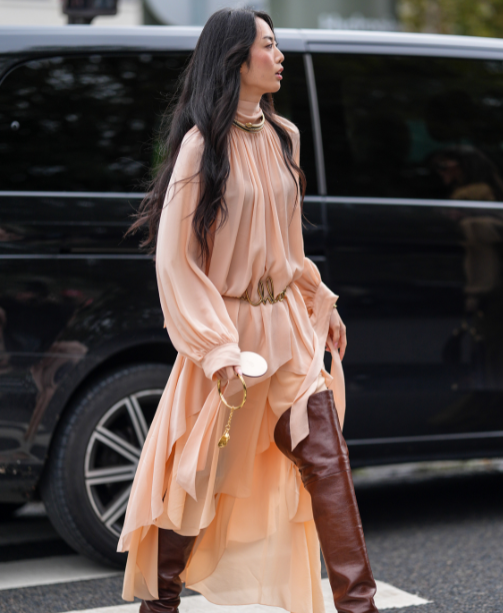 So stylen Sie Overknee Stiefel stilvoll und modern